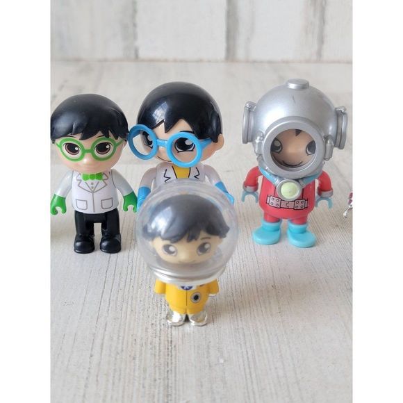 Ryan's toy World variety playset submarine robot scientist alien astronaut figur - Picture 4 of 11